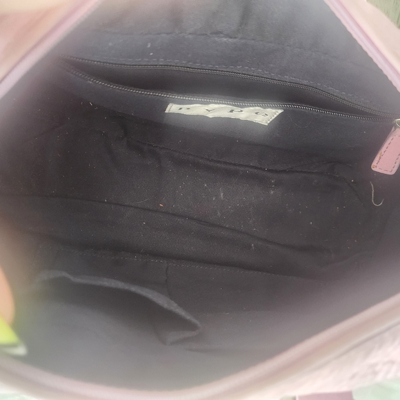 HYPE | Vintage Double Strap Zipper Bag | SZ OS - Picture 9 of 9